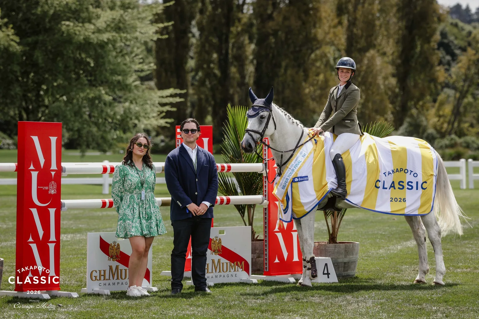 Branded prize rug 3